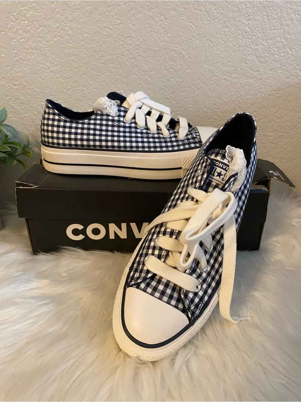 Converse Navy Gingham Plaid Low Top Sneakers - NEW